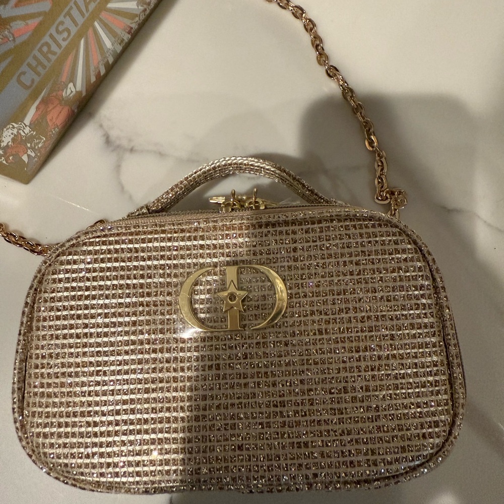 New Holiday Dior Gold bag with chain - Picture 7 of 11
